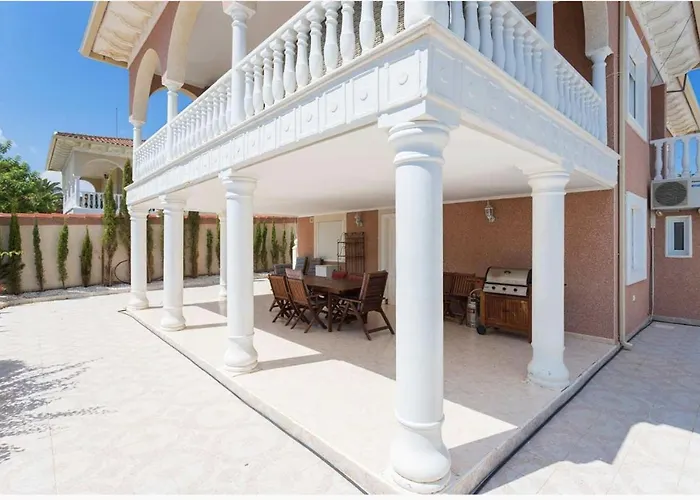 Villa Sunshine Spain